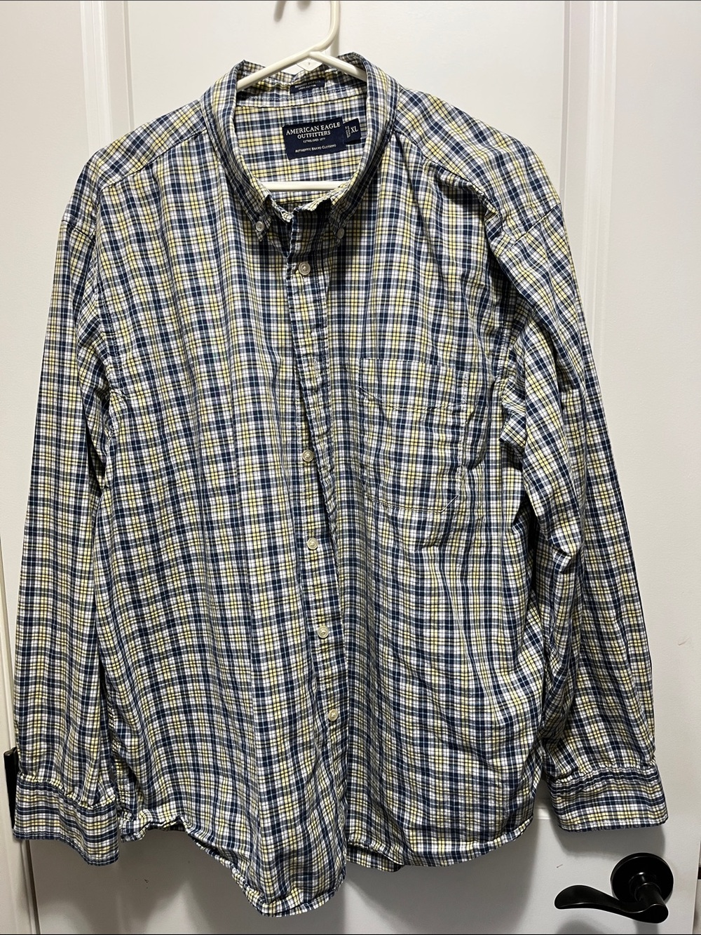 American Eagle Outfitters Blue and Yellow Plaid Button-Down Shirt 0310